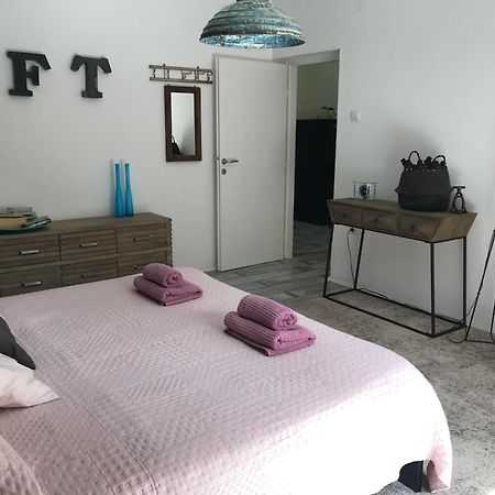 Pine And Lime Apartments Pula Ngoại thất bức ảnh
