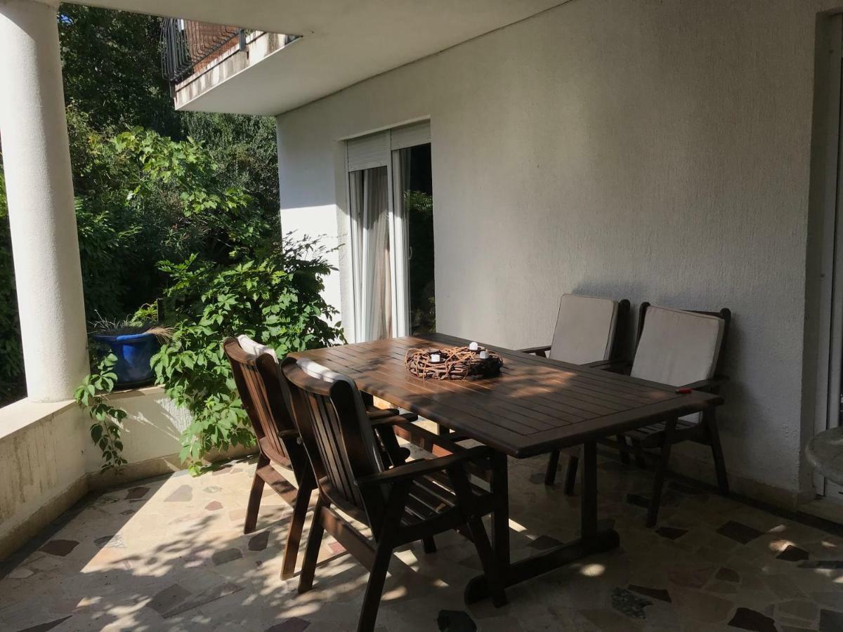 Pine And Lime Apartments Pula Ngoại thất bức ảnh